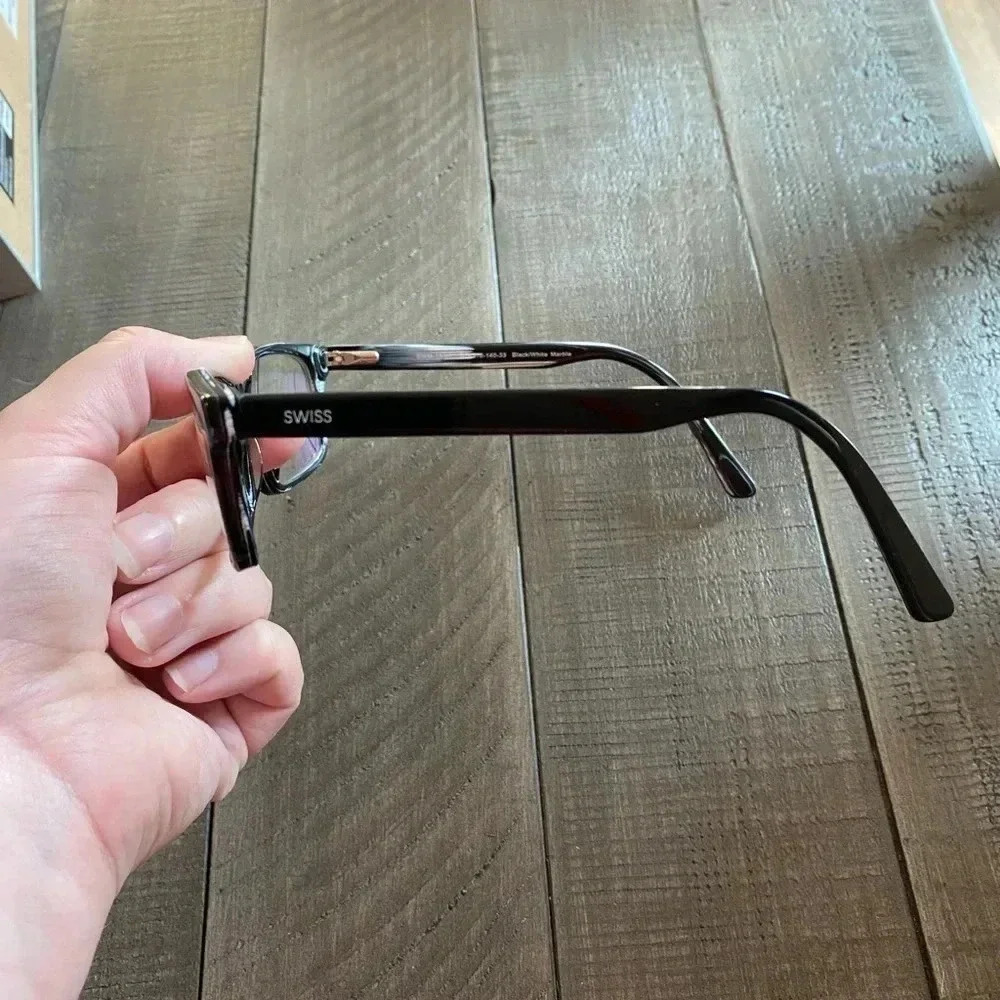 SWISS glasses - Picture 7 of 7